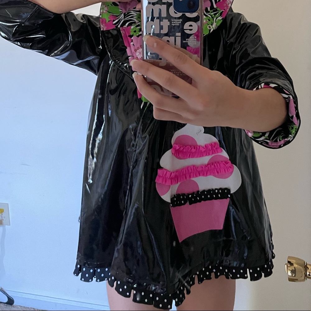 CORKY & CO Zebra pink and green cupcake raincoat!! 💚💗🎀🦓